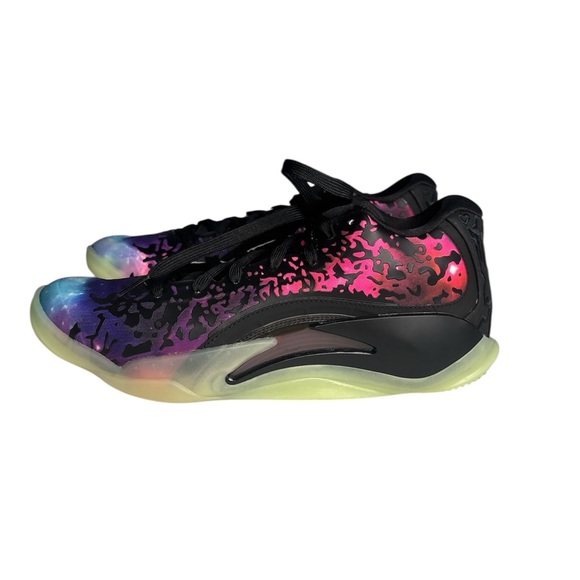 Size 8 Jordan Zion 3 Lift Off Galaxy Basketball - Picture 1 of 9